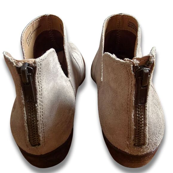 BORN Kerri Suede Ankle Bootie 9M Cut Out Zip Tan Western Boho - Picture 6 of 14